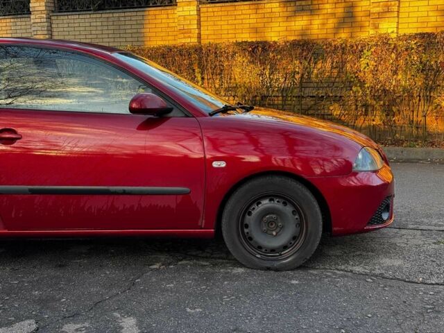 Красный Сеат Ибица, объемом двигателя 2 л и пробегом 126 тыс. км за 3990 $, фото 3 на Automoto.ua