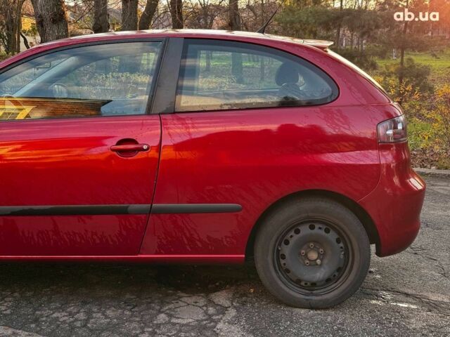 Красный Сеат Ибица, объемом двигателя 2 л и пробегом 126 тыс. км за 3990 $, фото 9 на Automoto.ua