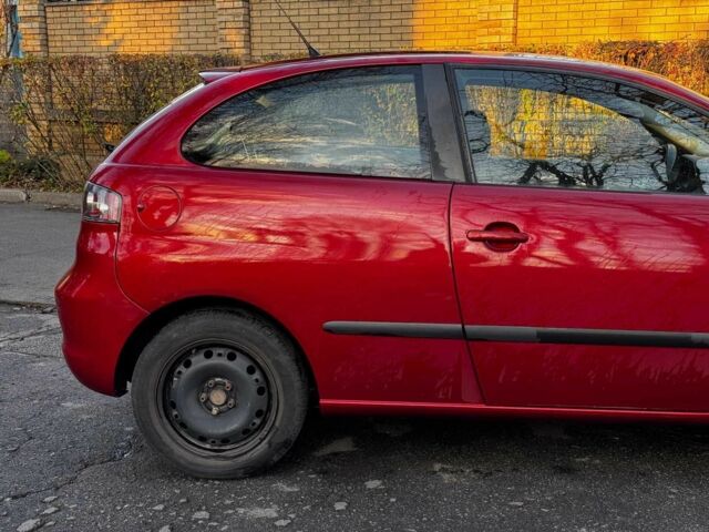 Красный Сеат Ибица, объемом двигателя 2 л и пробегом 126 тыс. км за 3990 $, фото 4 на Automoto.ua