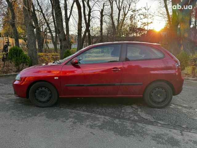 Красный Сеат Ибица, объемом двигателя 2 л и пробегом 126 тыс. км за 3990 $, фото 11 на Automoto.ua