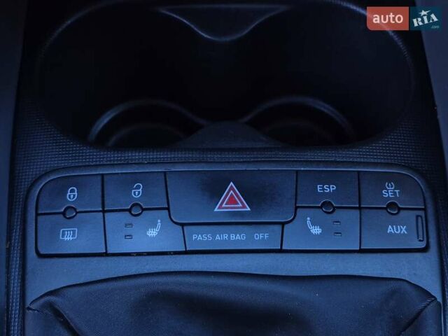 Красный Сеат Ибица, объемом двигателя 1.2 л и пробегом 201 тыс. км за 4900 $, фото 21 на Automoto.ua