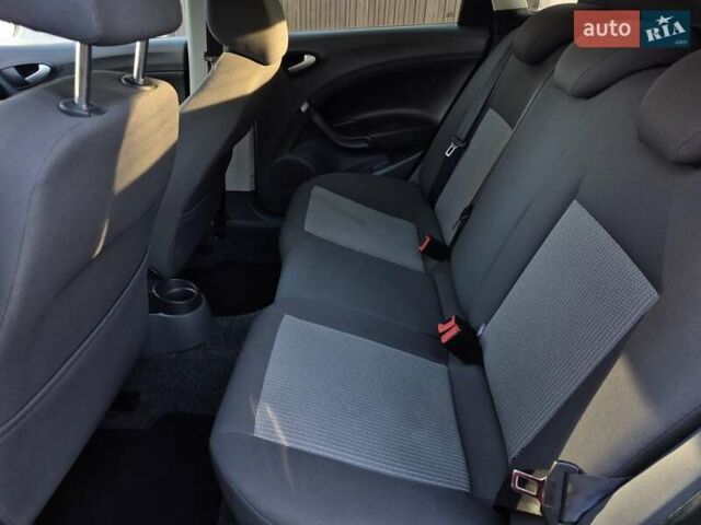 Красный Сеат Ибица, объемом двигателя 1.2 л и пробегом 201 тыс. км за 4900 $, фото 29 на Automoto.ua