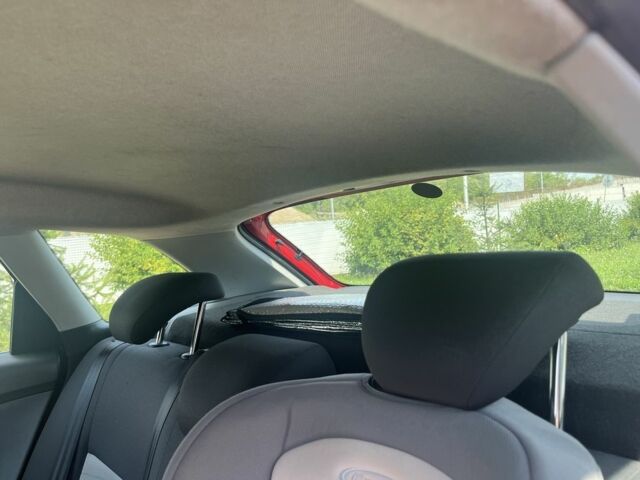 Сеат Ibiza 2014 у Харкові на Automoto.ua Червоний Сеат Ibiza, об'ємом двигуна 1.4 л та пробігом 212 тис. км за 6100 $, фото 10 на Automoto.ua