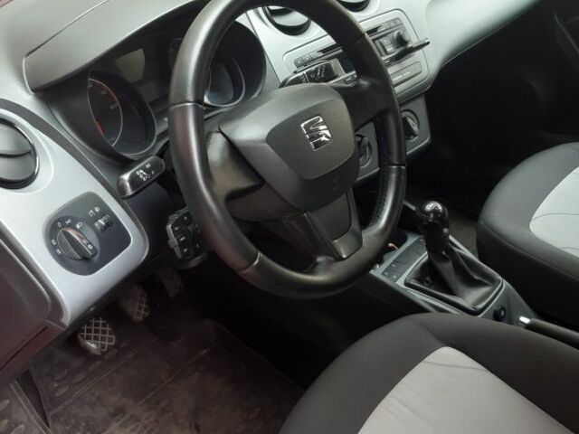 Сеат Ibiza 2014 у Харкові на Automoto.ua Червоний Сеат Ibiza, об'ємом двигуна 1.4 л та пробігом 212 тис. км за 6100 $, фото 6 на Automoto.ua