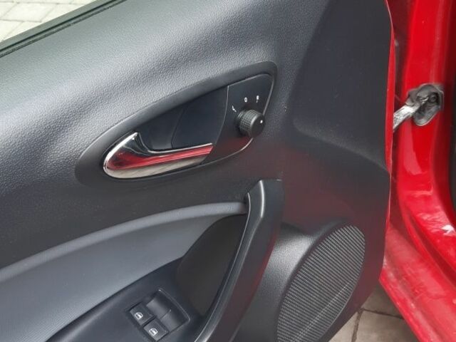 Сеат Ibiza 2014 у Харкові на Automoto.ua Червоний Сеат Ibiza, об'ємом двигуна 1.4 л та пробігом 212 тис. км за 6100 $, фото 11 на Automoto.ua