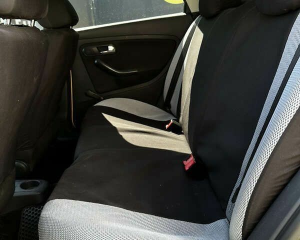 Сеат Ibiza, об'ємом двигуна 2 л та пробігом 202 тис. км за 4500 $, фото 11 на Automoto.ua