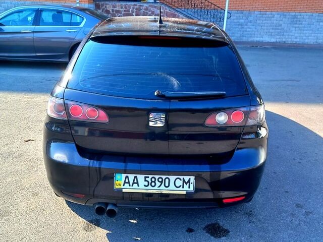 Сеат Ibiza, об'ємом двигуна 2 л та пробігом 155 тис. км за 3300 $, фото 1 на Automoto.ua