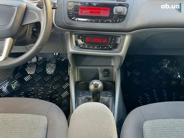 Сеат Ибица, объемом двигателя 1.4 л и пробегом 122 тыс. км за 6500 $, фото 22 на Automoto.ua