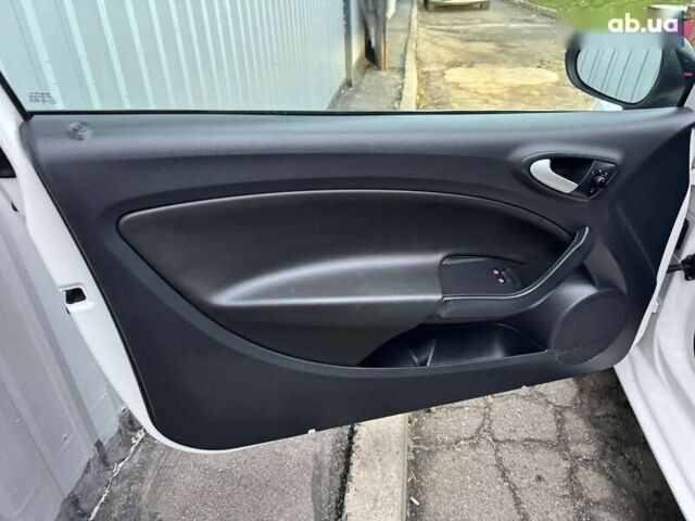 Сеат Ibiza, об'ємом двигуна 1.4 л та пробігом 187 тис. км за 8550 $, фото 15 на Automoto.ua