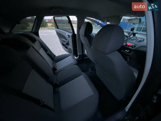 Сеат Ибица, объемом двигателя 1.6 л и пробегом 270 тыс. км за 7000 $, фото 19 на Automoto.ua