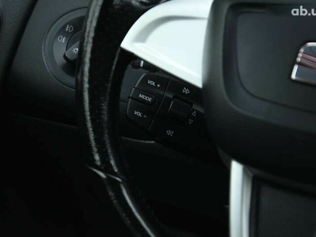 Сеат Ibiza, об'ємом двигуна 1.6 л та пробігом 176 тис. км за 6999 $, фото 24 на Automoto.ua