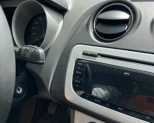 Сеат Ибица, объемом двигателя 1.4 л и пробегом 20 тыс. км за 4500 $, фото 6 на Automoto.ua