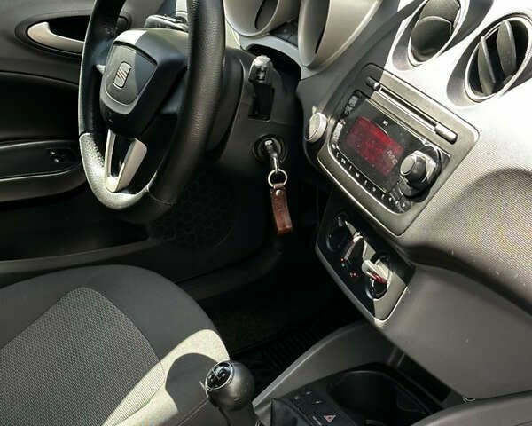 Сеат Ibiza, об'ємом двигуна 1.6 л та пробігом 168 тис. км за 6900 $, фото 15 на Automoto.ua