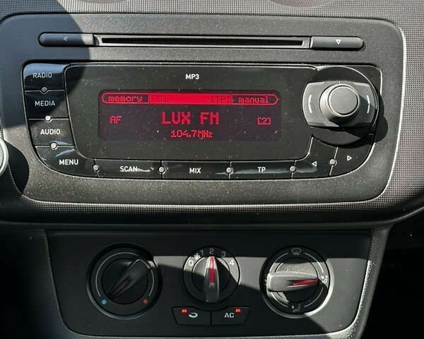 Сеат Ibiza, об'ємом двигуна 1.6 л та пробігом 168 тис. км за 6900 $, фото 8 на Automoto.ua