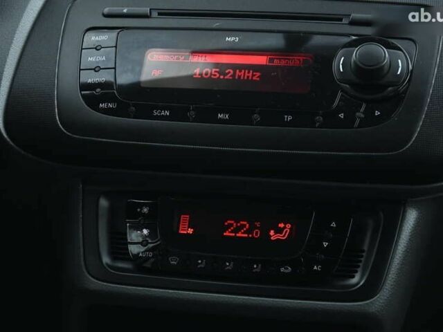 Сеат Ibiza, об'ємом двигуна 1.6 л та пробігом 176 тис. км за 6999 $, фото 24 на Automoto.ua