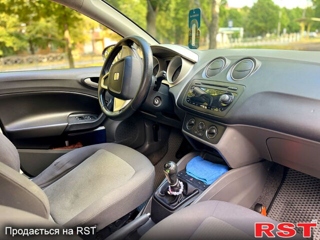Сеат Ибица, объемом двигателя 1.2 л и пробегом 175 тыс. км за 6150 $, фото 6 на Automoto.ua