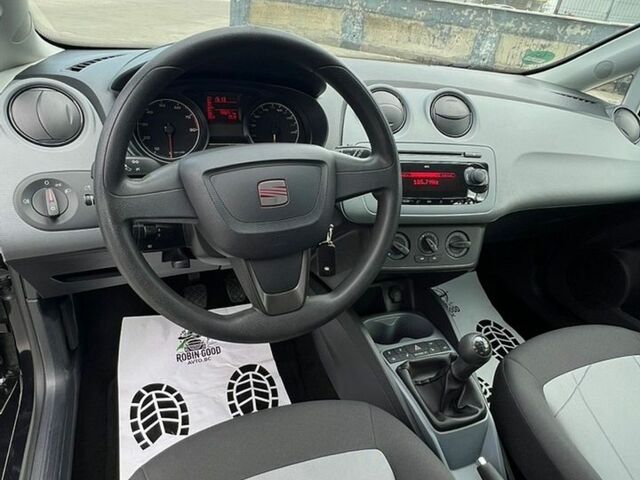 Сеат Ибица, объемом двигателя 1.4 л и пробегом 199 тыс. км за 6900 $, фото 28 на Automoto.ua