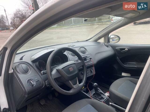 Сеат Ибица, объемом двигателя 1.2 л и пробегом 78 тыс. км за 7200 $, фото 5 на Automoto.ua