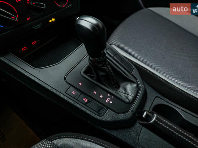 Сеат Ibiza, об'ємом двигуна 1 л та пробігом 44 тис. км за 15151 $, фото 17 на Automoto.ua