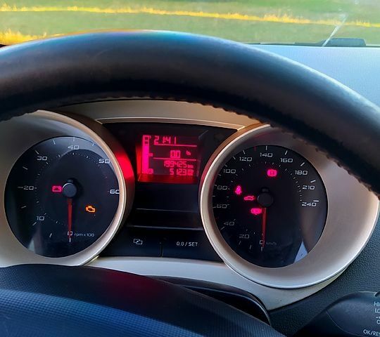 Сеат Ибица, объемом двигателя 1.2 л и пробегом 199 тыс. км за 5800 $, фото 2 на Automoto.ua