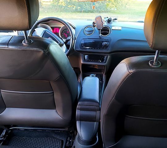 Сеат Ибица, объемом двигателя 1.2 л и пробегом 199 тыс. км за 5800 $, фото 3 на Automoto.ua