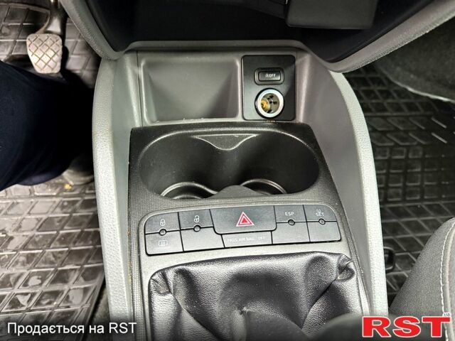 Сеат Ibiza, об'ємом двигуна 1.2 л та пробігом 250 тис. км за 4799 $, фото 5 на Automoto.ua