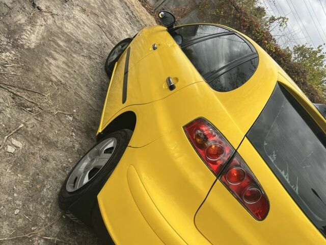 Сеат Ibiza 2004 у Вышгороде на Automoto.ua Жовтий Сеат Ibiza, об'ємом двигуна 1.4 л та пробігом 256 тис. км за 2100 $, фото 4 на Automoto.ua
