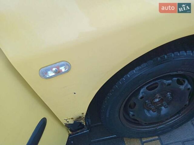 Жовтий Сеат Ibiza, об'ємом двигуна 1.4 л та пробігом 160 тис. км за 3100 $, фото 7 на Automoto.ua