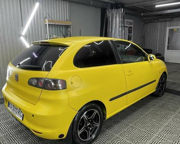 Жовтий Сеат Ibiza, об'ємом двигуна 1.4 л та пробігом 206 тис. км за 3300 $, фото 4 на Automoto.ua