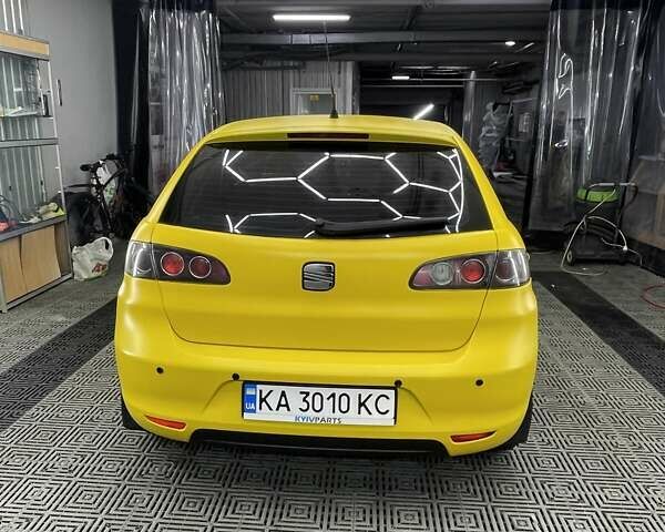 Жовтий Сеат Ibiza, об'ємом двигуна 1.4 л та пробігом 206 тис. км за 3300 $, фото 5 на Automoto.ua