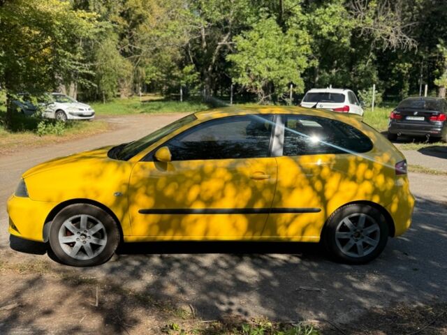 Сеат Ибица 2006 в Киеве на Automoto.ua Желтый Сеат Ибица, объемом двигателя 1.4 л и пробегом 204 тыс. км за 3700 $, фото 4 на Automoto.ua