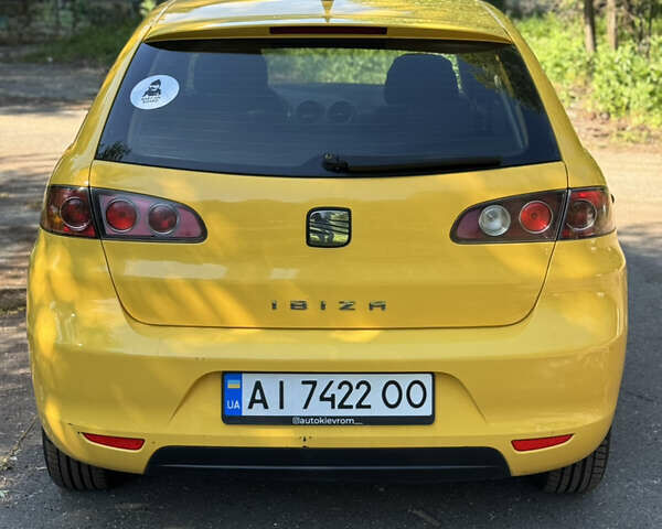 Жовтий Сеат Ibiza, об'ємом двигуна 1.4 л та пробігом 200 тис. км за 4200 $, фото 1 на Automoto.ua