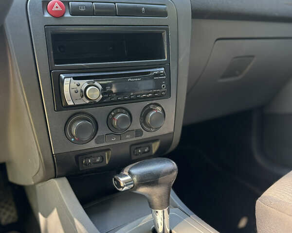 Жовтий Сеат Ibiza, об'ємом двигуна 1.4 л та пробігом 200 тис. км за 4200 $, фото 14 на Automoto.ua