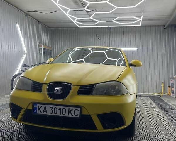 Жовтий Сеат Ibiza, об'ємом двигуна 1.4 л та пробігом 206 тис. км за 3300 $, фото 3 на Automoto.ua