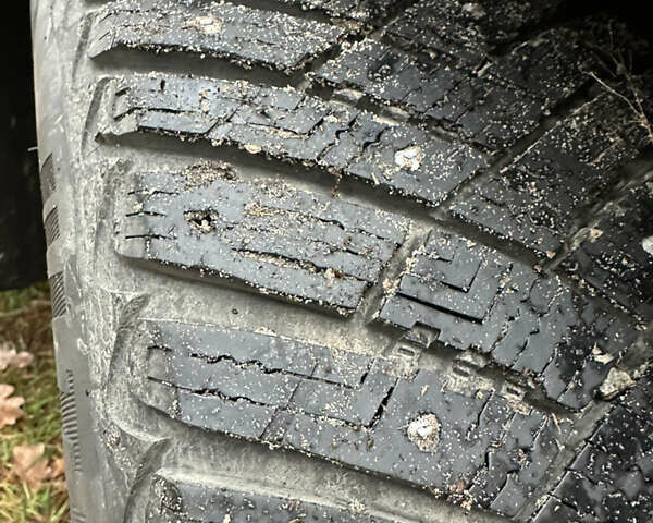 Желтый Сеат Ибица, объемом двигателя 1.4 л и пробегом 343 тыс. км за 3500 $, фото 16 на Automoto.ua