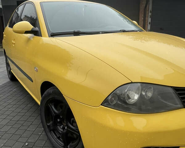 Жовтий Сеат Ibiza, об'ємом двигуна 2 л та пробігом 202 тис. км за 4000 $, фото 1 на Automoto.ua