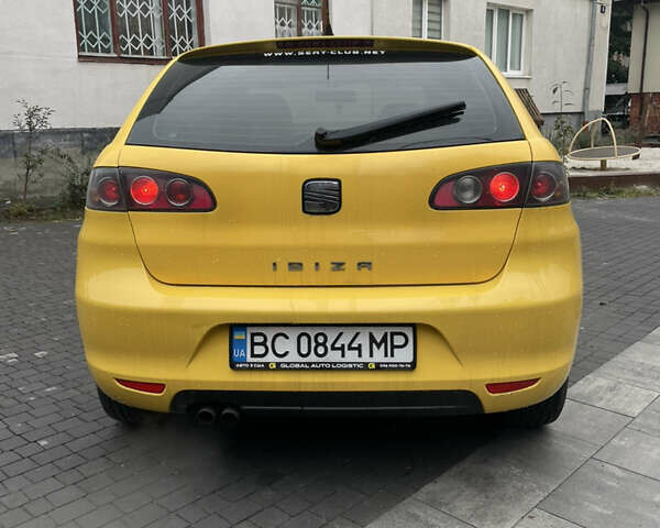 Жовтий Сеат Ibiza, об'ємом двигуна 2 л та пробігом 202 тис. км за 4000 $, фото 5 на Automoto.ua