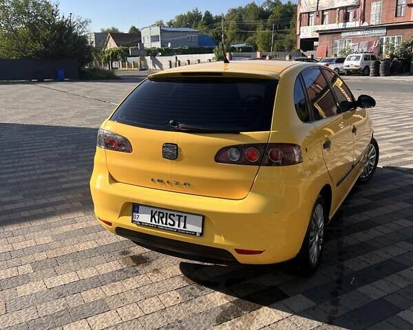 Желтый Сеат Ибица, объемом двигателя 1.2 л и пробегом 193 тыс. км за 3700 $, фото 5 на Automoto.ua