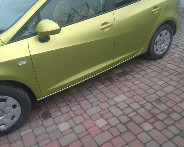 Жовтий Сеат Ibiza, об'ємом двигуна 1.2 л та пробігом 121 тис. км за 4900 $, фото 5 на Automoto.ua
