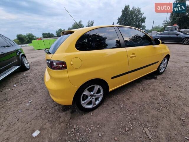 Желтый Сеат Ибица, объемом двигателя 1.98 л и пробегом 185 тыс. км за 4200 $, фото 3 на Automoto.ua
