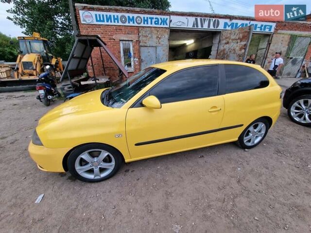 Желтый Сеат Ибица, объемом двигателя 1.98 л и пробегом 185 тыс. км за 4200 $, фото 5 на Automoto.ua