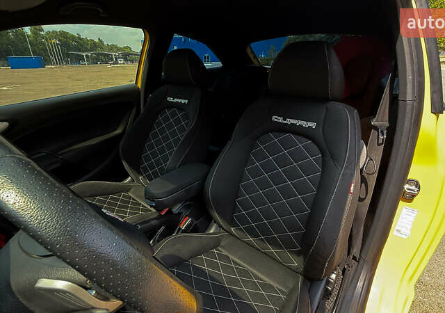 Желтый Сеат Ибица, объемом двигателя 1.39 л и пробегом 173 тыс. км за 8200 $, фото 12 на Automoto.ua