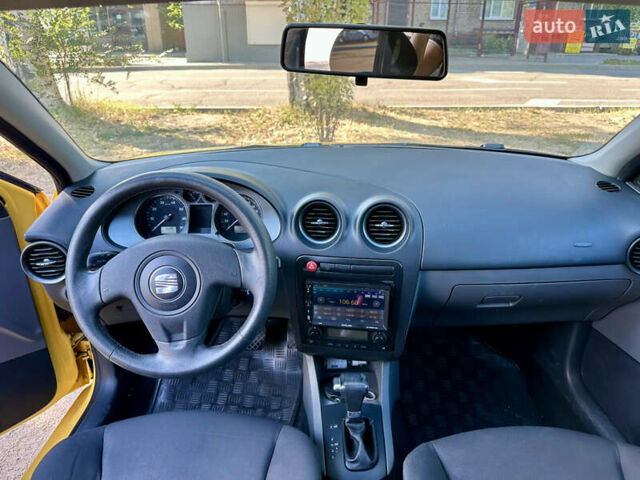 Жовтий Сеат Ibiza, об'ємом двигуна 1.6 л та пробігом 150 тис. км за 6900 $, фото 13 на Automoto.ua