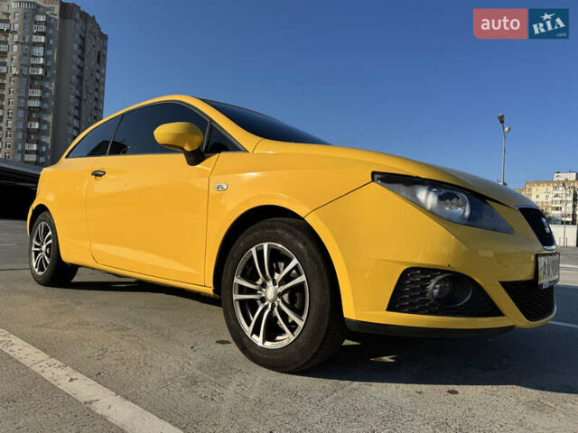 Желтый Сеат Ибица, объемом двигателя 1.2 л и пробегом 145 тыс. км за 5400 $, фото 4 на Automoto.ua
