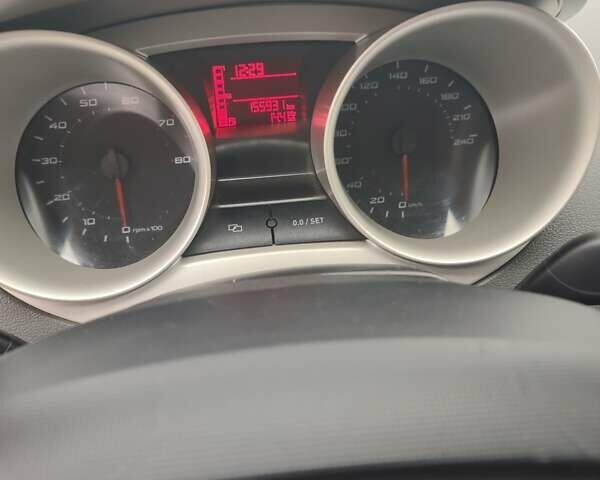 Жовтий Сеат Ibiza, об'ємом двигуна 1.6 л та пробігом 156 тис. км за 6900 $, фото 10 на Automoto.ua