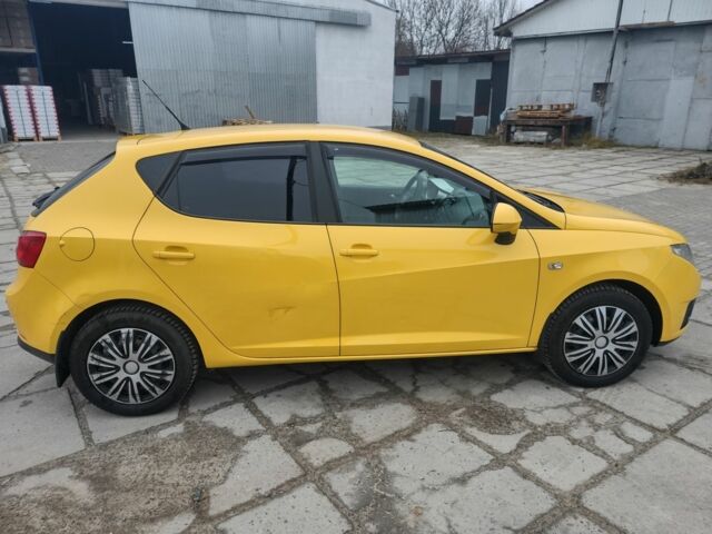 Жовтий Сеат Ibiza, об'ємом двигуна 1.6 л та пробігом 156 тис. км за 6900 $, фото 5 на Automoto.ua