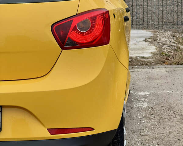 Жовтий Сеат Ibiza, об'ємом двигуна 1.39 л та пробігом 132 тис. км за 5500 $, фото 66 на Automoto.ua