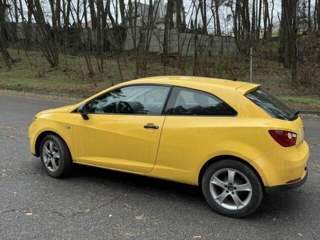 Жовтий Сеат Ibiza, об'ємом двигуна 1.4 л та пробігом 180 тис. км за 4200 $, фото 6 на Automoto.ua