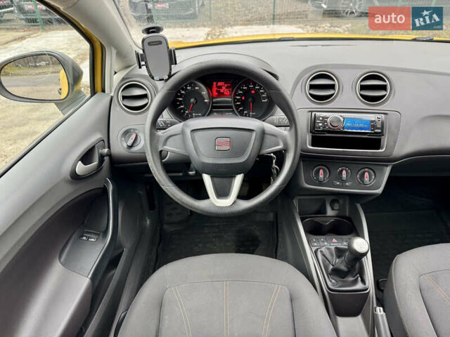 Жовтий Сеат Ibiza, об'ємом двигуна 1.39 л та пробігом 132 тис. км за 5500 $, фото 12 на Automoto.ua