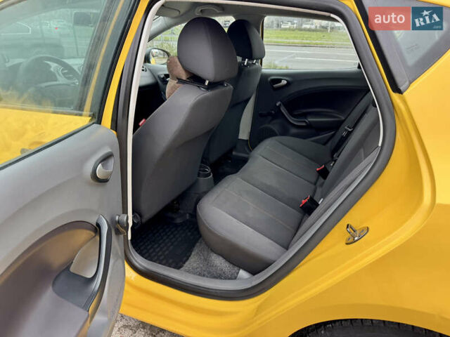 Жовтий Сеат Ibiza, об'ємом двигуна 1.39 л та пробігом 132 тис. км за 5500 $, фото 9 на Automoto.ua